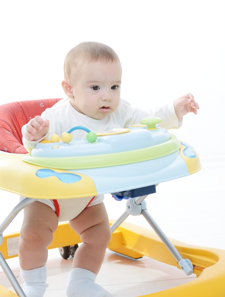 ¿En qué momentos es seguro utilizar un andador para bebés?