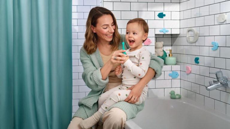 La importancia de cepillar los dientes de tu bebé: ¿Cuándo es el momento adecuado?
